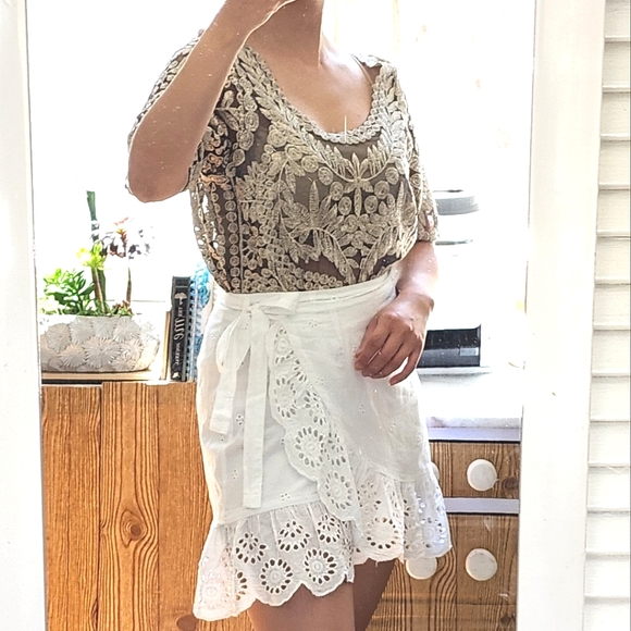 Beautiful Glitter Embroidered floral pattern see-through mesh top skirt S-M - Picture 6 of 6